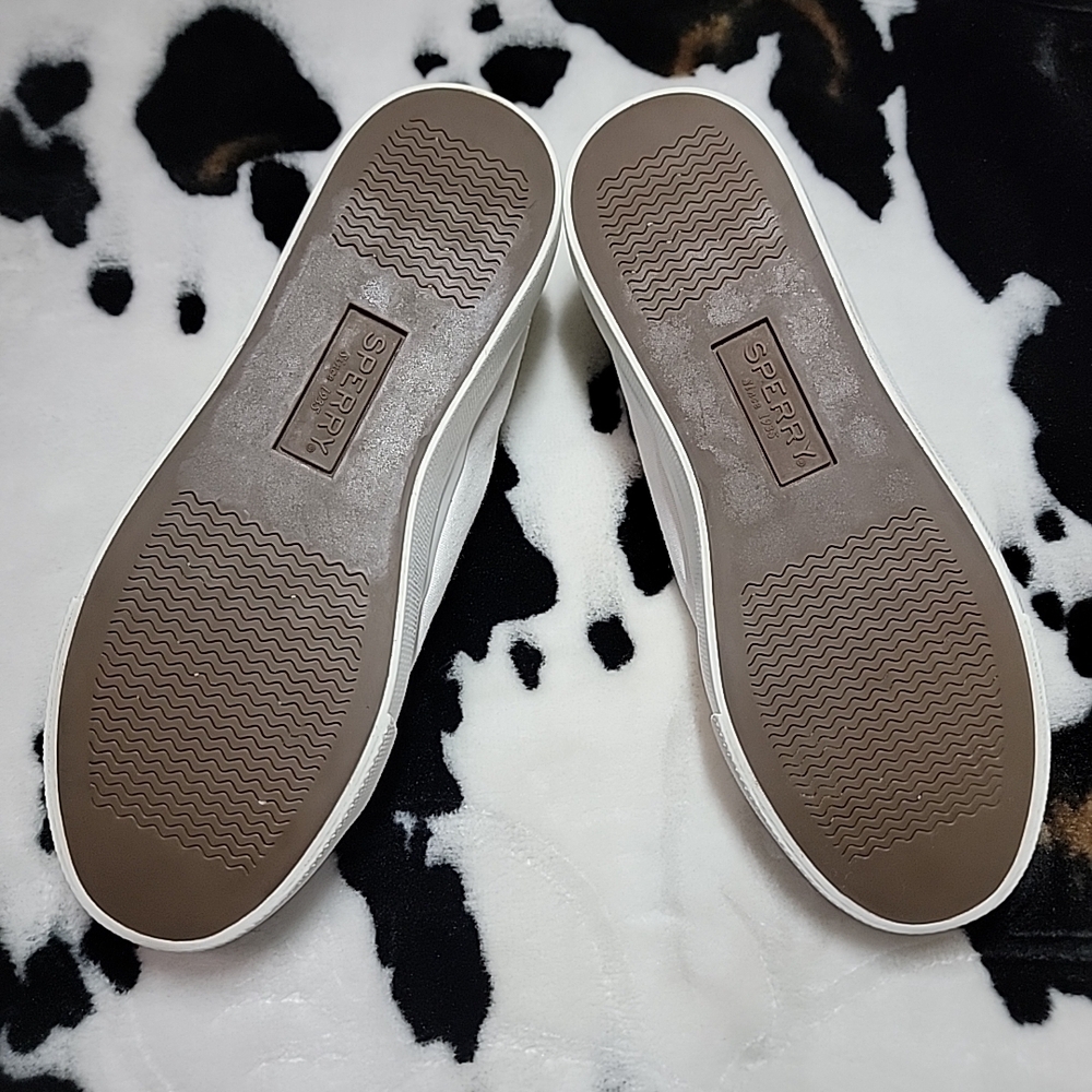 Sperry Women's White Canvas Sneakers - Picture 4 of 6